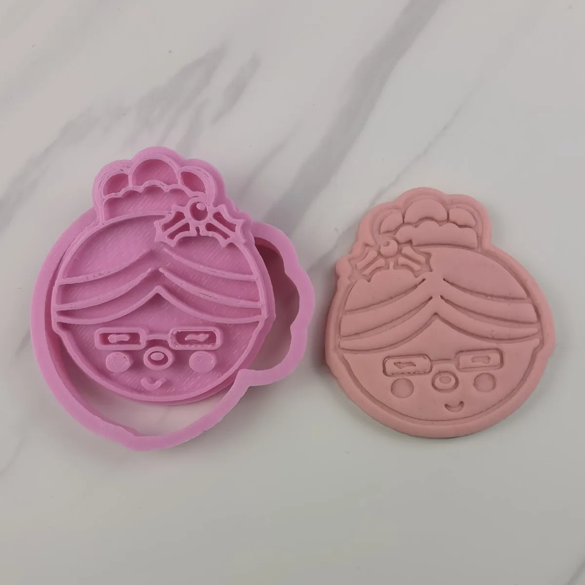 Mrs. Claus Merry Christmas PLA Cookies Stamps Perfect Stereoscopic Pattern Relief Mold Custom
Mrs. Claus Merry Christmas PLA Cookies Stamps Perfect Stereoscopic Pattern Relief Mold Custom