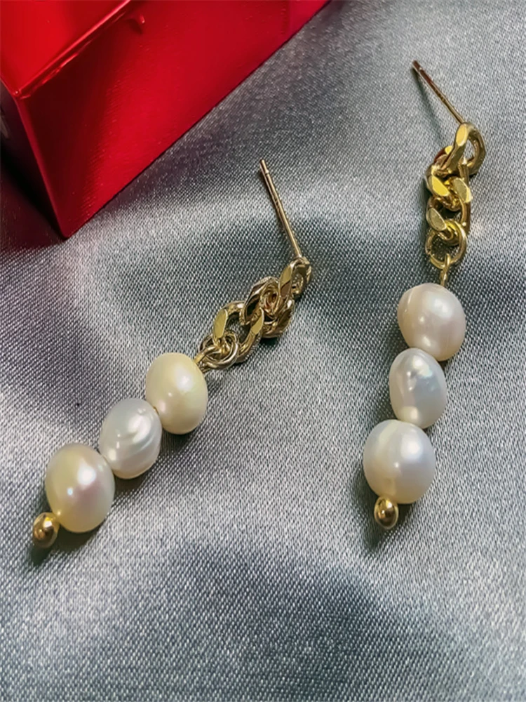 Kshmir new geometric metal long pearl earrings for ladies exquisite vintage earrings for ladies zinc alloy emulation pearls
Kshmir new geometric metal long pearl earrings for ladies exquisite vintage earrings for ladies zinc alloy emulation pearls