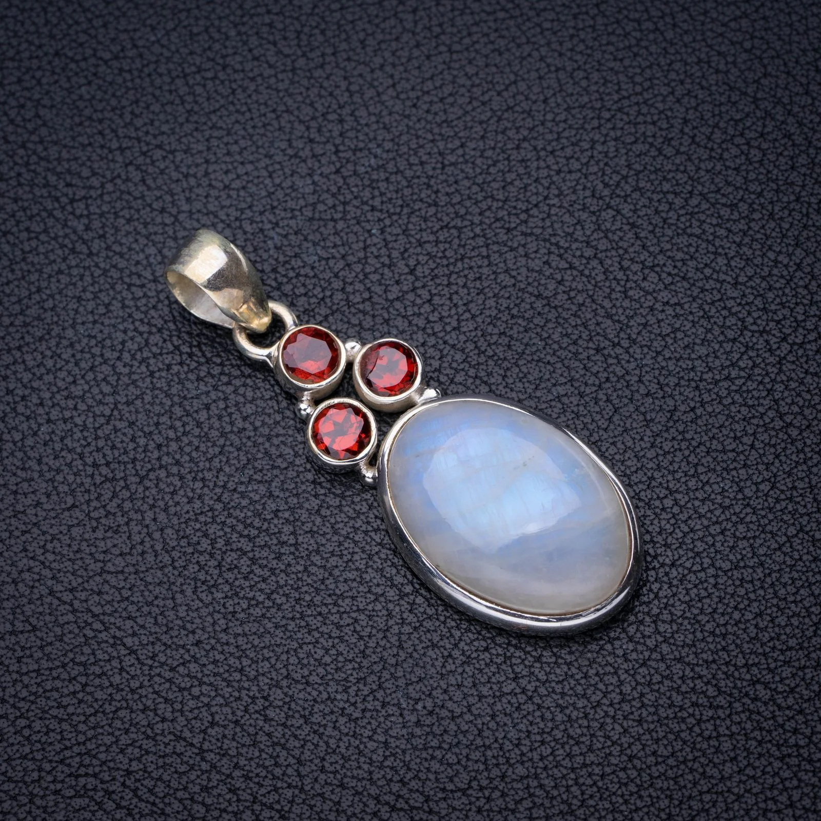 StarGems Natural Rainbow Moonstone Garnet Handmade 925 Sterling Silver Pendant 2" E3808
StarGems Natural Rainbow Moonstone Garnet Handmade 925 Sterling Silver Pendant 2" E3808