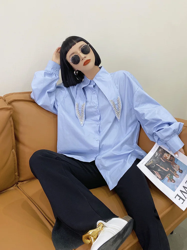 2021 New Spring Diamond Bow Collar Design Blue Shirt Puff Sleeve Ladies Elegant Single Breasted White Blouse Women Tops
2021 New Spring Diamond Bow Collar Design Blue Shirt Puff Sleeve Ladies Elegant Single Breasted White Blouse Women Tops