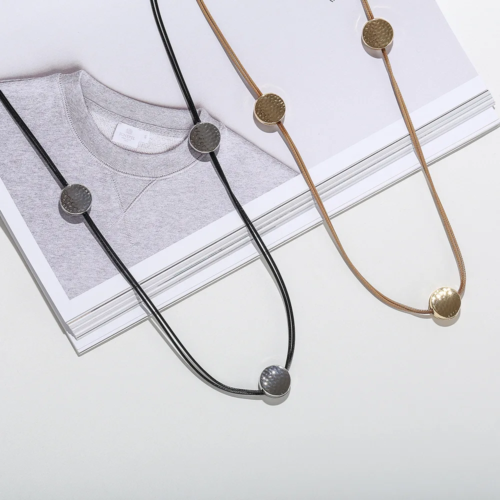Amorcome 2021 New Long Leather Rope Chains Women Metal Ball Pendant Vintage Sweater Chain Necklace Clothing Jewelry Accessories
Amorcome 2021 New Long Leather Rope Chains Women Metal Ball Pendant Vintage Sweater Chain Necklace Clothing Jewelry Accessories