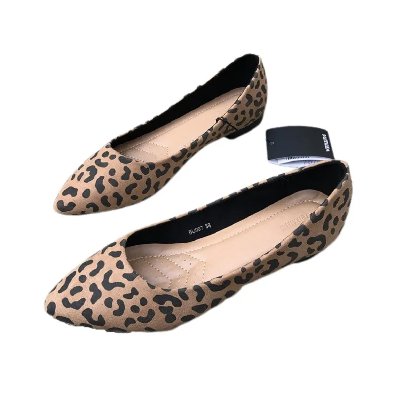 2021 Fashion Flock Women Casual Flats Pointed Toe Ballet Shoes Woman Spring Leopard Print Flats Slip On Loafers Female Footwear
2021 Fashion Flock Women Casual Flats Pointed Toe Ballet Shoes Woman Spring Leopard Print Flats Slip On Loafers Female Footwear