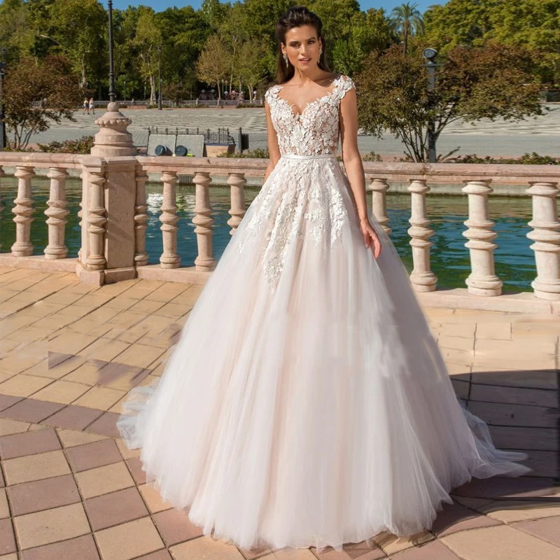 Scoop Neckline Beading Lace Applique Bridal Dress with Belt Chapel Train Pink Tulle Wedding Dress Illusion Button Back
Scoop Neckline Beading Lace Applique Bridal Dress with Belt Chapel Train Pink Tulle Wedding Dress Illusion Button Back