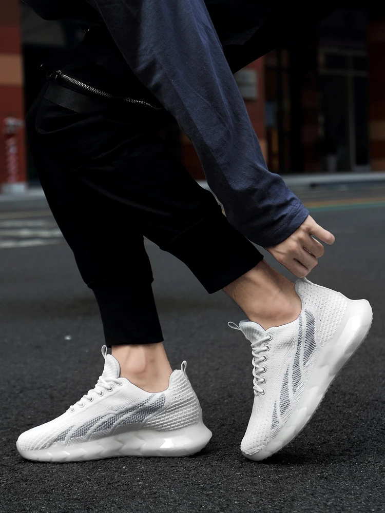 2021 Summer Men's Casual Running Shoes Mesh Ultra-Light Breathable Men's Jogging Sneakers Low-Top Walking Sneakers
2021 Summer Men's Casual Running Shoes Mesh Ultra-Light Breathable Men's Jogging Sneakers Low-Top Walking Sneakers
