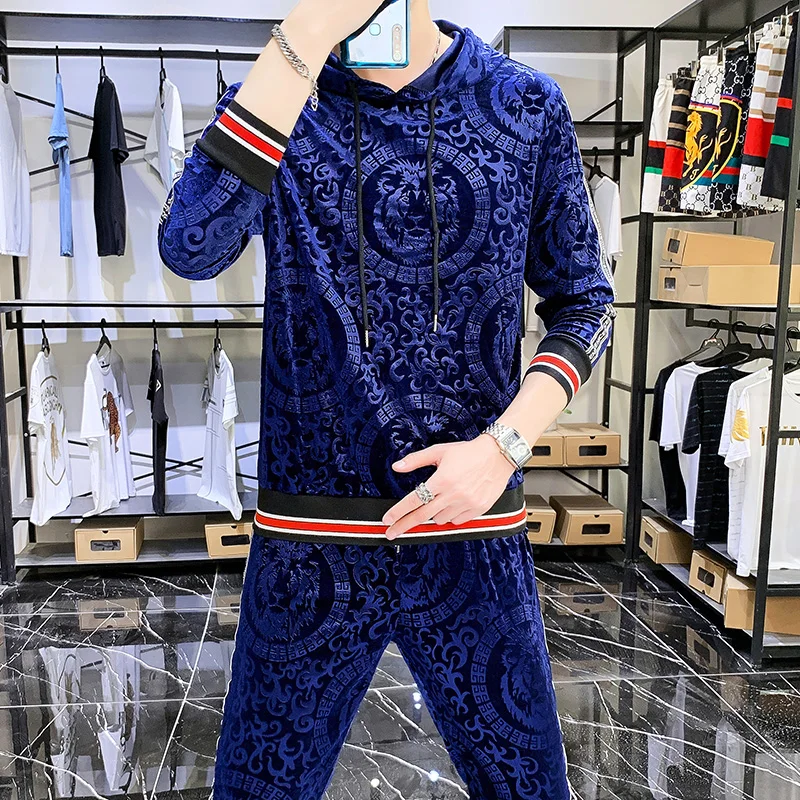 Royal Blue Velour Sets Mens Sports Hoodie With Trousers Velvet Winter Clothes Lion Luxury 2 Pcs Sporty Male Pullover Designer
Royal Blue Velour Sets Mens Sports Hoodie With Trousers Velvet Winter Clothes Lion Luxury 2 Pcs Sporty Male Pullover Designer