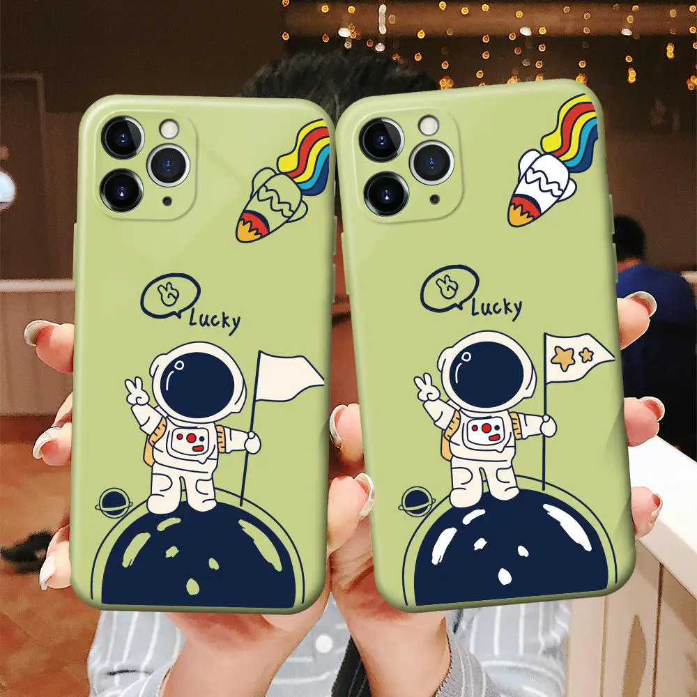 cute Cartoon astronaut green Phone Case for iPhone 6 S 7 8 Plus X XS XR 11 12 13 Pro Max mini case Silicone Protective Sleeve
cute Cartoon astronaut green Phone Case for iPhone 6 S 7 8 Plus X XS XR 11 12 13 Pro Max mini case Silicone Protective Sleeve