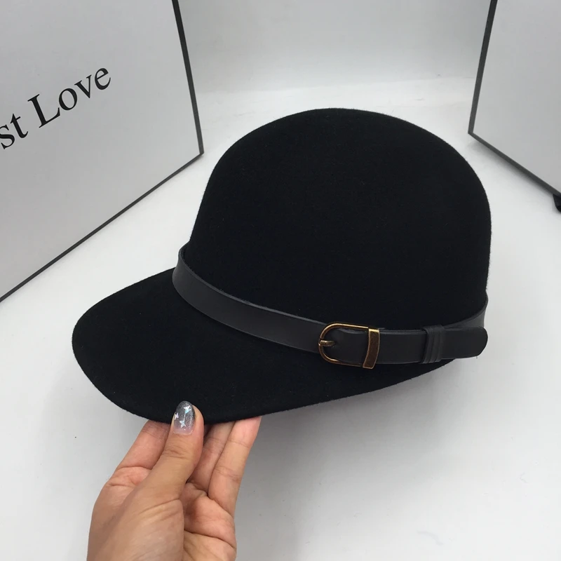 New winter wool Baseball cap for women with leather belt riding hat female visors
New winter wool Baseball cap for women with leather belt riding hat female visors
