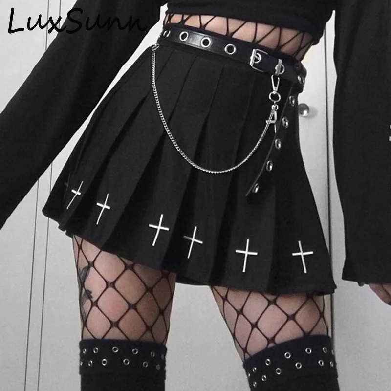 Summer Harajuku Punk Style Plaid Irregular Skirts Women Asymmetrical High Waist Black Skirts Pleated Girls Gothic Half Skirts
Summer Harajuku Punk Style Plaid Irregular Skirts Women Asymmetrical High Waist Black Skirts Pleated Girls Gothic Half Skirts