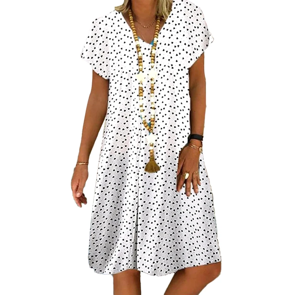 Women Summer Dress 2020 V Neck Casual Short Sleeve Dot Heart Print Loose Knee-length Dress
Women Summer Dress 2020 V Neck Casual Short Sleeve Dot Heart Print Loose Knee-length Dress