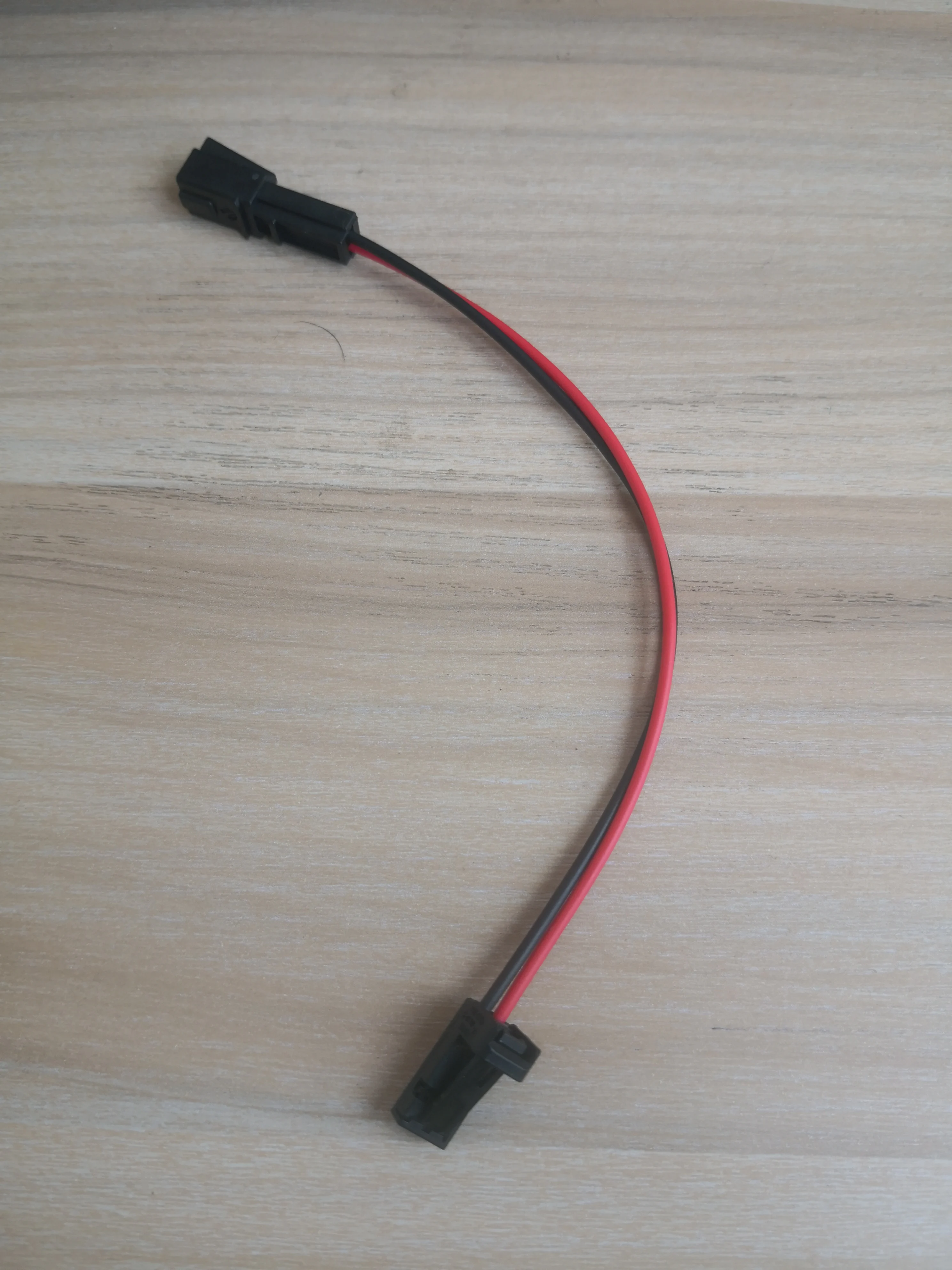 2 Pin Female To Male Door Lamp Interior LED Light Plug Speaker Connector Wire Cable For Audi VW Skoda 4B0 971 832 4E0 972 575
2 Pin Female To Male Door Lamp Interior LED Light Plug Speaker Connector Wire Cable For Audi VW Skoda 4B0 971 832 4E0 972 575