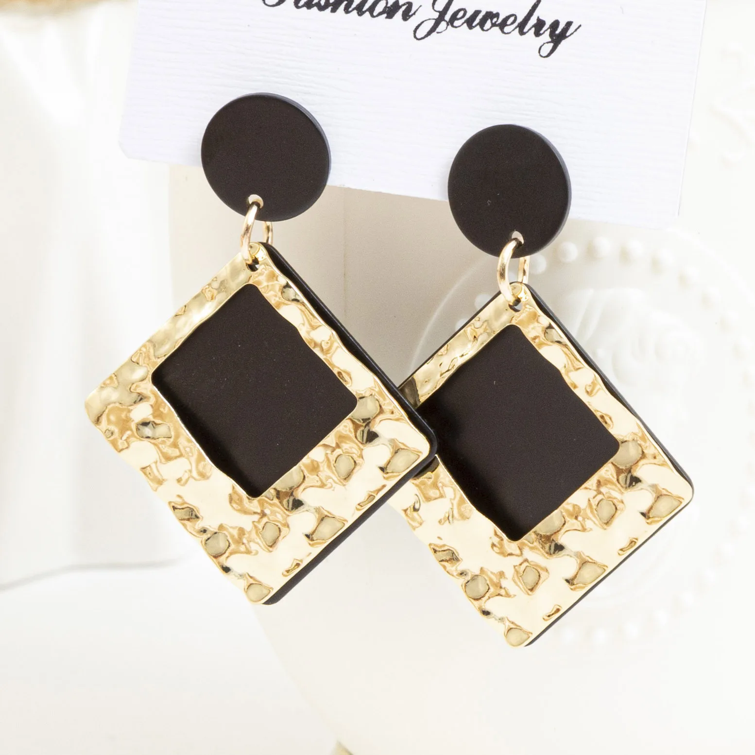 Golden Drop Earrings For Women Summer Style Geomatric Black Long Hanging Earring Triangle Jewelry Leopard Pattern Fashion Earing
Golden Drop Earrings For Women Summer Style Geomatric Black Long Hanging Earring Triangle Jewelry Leopard Pattern Fashion Earing