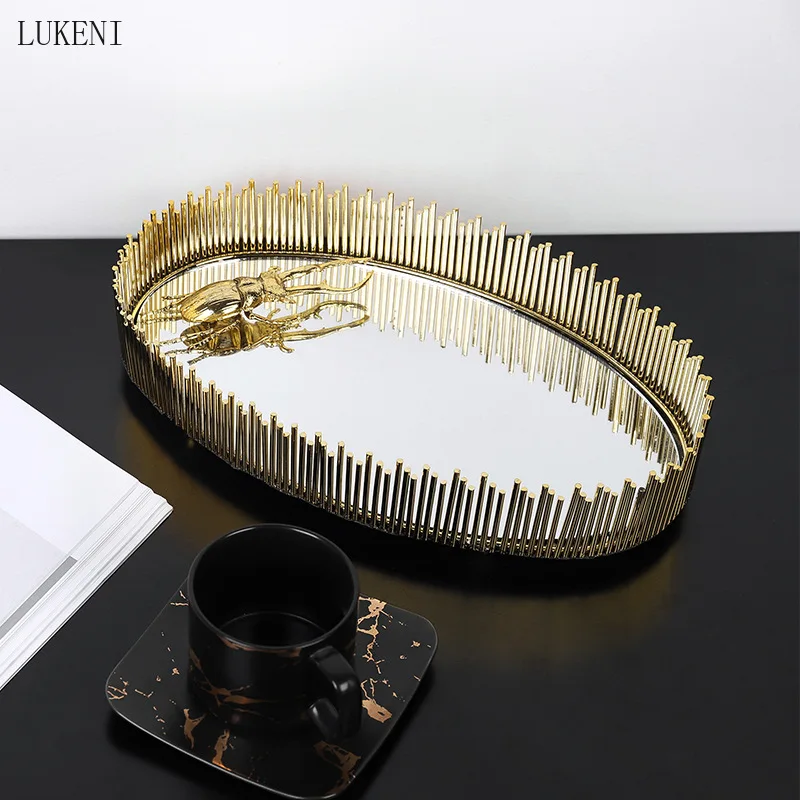 EUROPEAN-STYLE METAL GOLDEN GLASS TRAY MIRROR BOTTOM DECORATIVE JEWELRY STORAGE BOX ORNAMENTS 
EUROPEAN-STYLE METAL GOLDEN GLASS TRAY MIRROR BOTTOM DECORATIVE JEWELRY STORAGE BOX ORNAMENTS