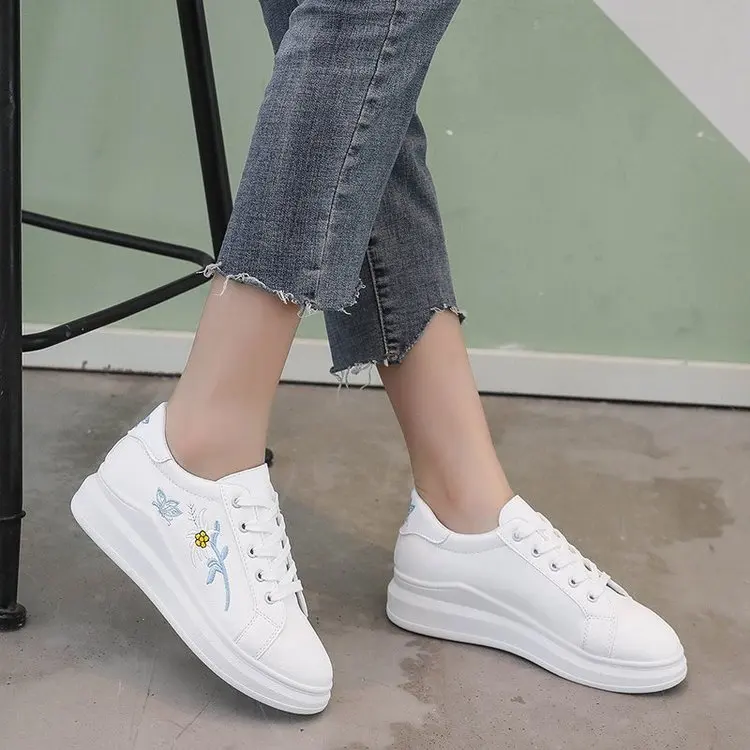white shoes women 2021 summer board shoes casual women's shoes student wild thick-soled sponge cake breathable sneakers women
white shoes women 2021 summer board shoes casual women's shoes student wild thick-soled sponge cake breathable sneakers women