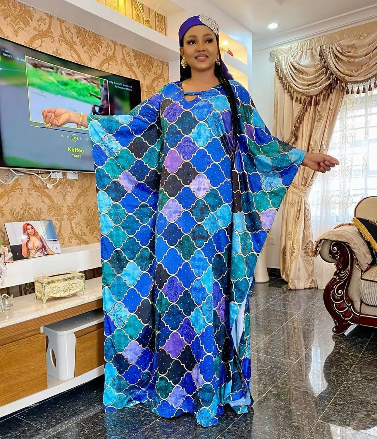 Fashion Diamond Inlay Lady Dress Style African Clothes Bat Sleeve Round Collar Pullover Female Long Skirt
Fashion Diamond Inlay Lady Dress Style African Clothes Bat Sleeve Round Collar Pullover Female Long Skirt