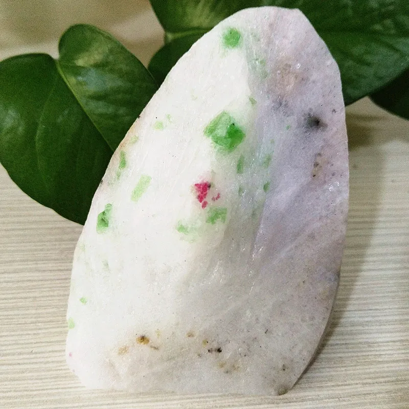 rare Natural stone spinel crystals raw mineral specimens home decoration gem collection of scientific research and teaching
rare Natural stone spinel crystals raw mineral specimens home decoration gem collection of scientific research and teaching