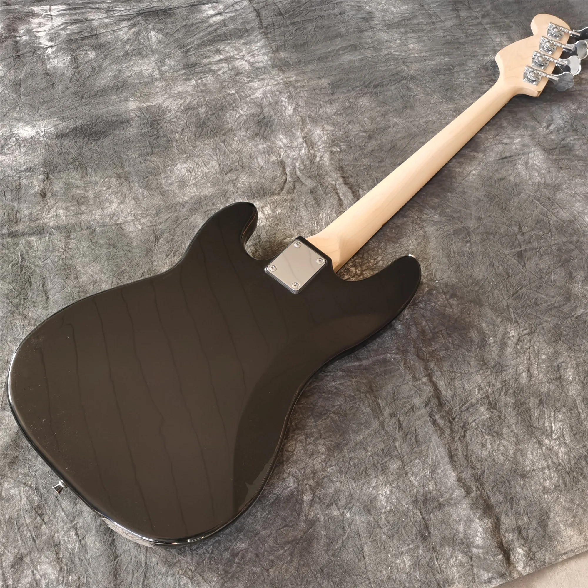 new arrival hot selling sunburst color 4 Strings Electric Bass Guitar with Rosewood Fretboard,Chrom Hardware, Can Change Color
new arrival hot selling sunburst color 4 Strings Electric Bass Guitar with Rosewood Fretboard,Chrom Hardware, Can Change Color