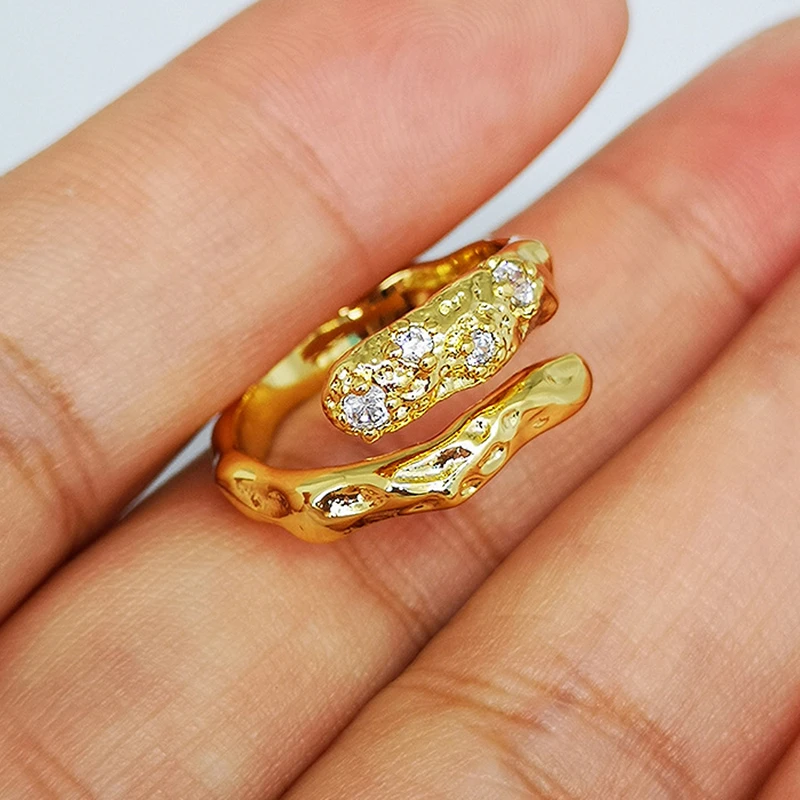 HANGZHI 2020 New Design Simple Trendy Personality Serpentine Zircon Micro-set Opening Ring For Women Girls Party Jewelry Gifts
HANGZHI 2020 New Design Simple Trendy Personality Serpentine Zircon Micro-set Opening Ring For Women Girls Party Jewelry Gifts