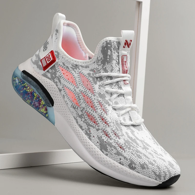 Cheap 700 Designer Sneakers Men Casual Sports Running Shoes Men hite Runner Speed Original Trainer Jogging Male Luxury 
Cheap 700 Designer Sneakers Men Casual Sports Running Shoes Men hite Runner Speed Original Trainer Jogging Male Luxury