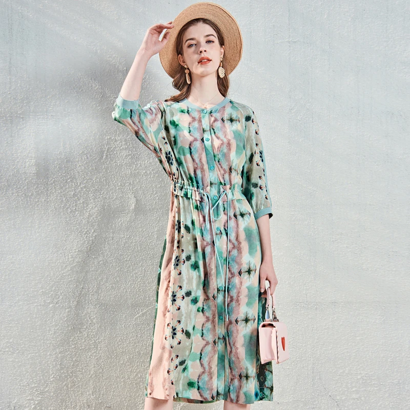 100% Silk Women's Runway Dresses O Neck Half Sleeves Printed Lace Up Waist Fashion Casual Holiday Dresses
100% Silk Women's Runway Dresses O Neck Half Sleeves Printed Lace Up Waist Fashion Casual Holiday Dresses