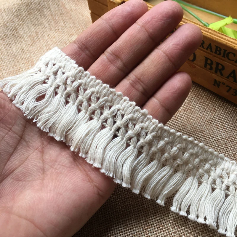 3.5CM Wide White Beige Cotton Thread 3D Lace Fabric Weaved Ribbon Tassel DIY Material Curtains Garment Accessories Decoration
3.5CM Wide White Beige Cotton Thread 3D Lace Fabric Weaved Ribbon Tassel DIY Material Curtains Garment Accessories Decoration