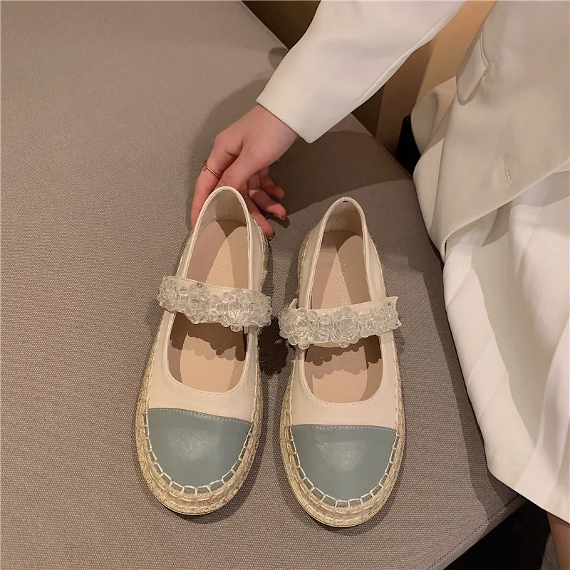 Shoes Woman 2021 Casual Female Sneakers Elegant Modis Clogs Platform Pearl Decorateion Flats Loafers With Fur Round Toe New Cute
Shoes Woman 2021 Casual Female Sneakers Elegant Modis Clogs Platform Pearl Decorateion Flats Loafers With Fur Round Toe New Cute