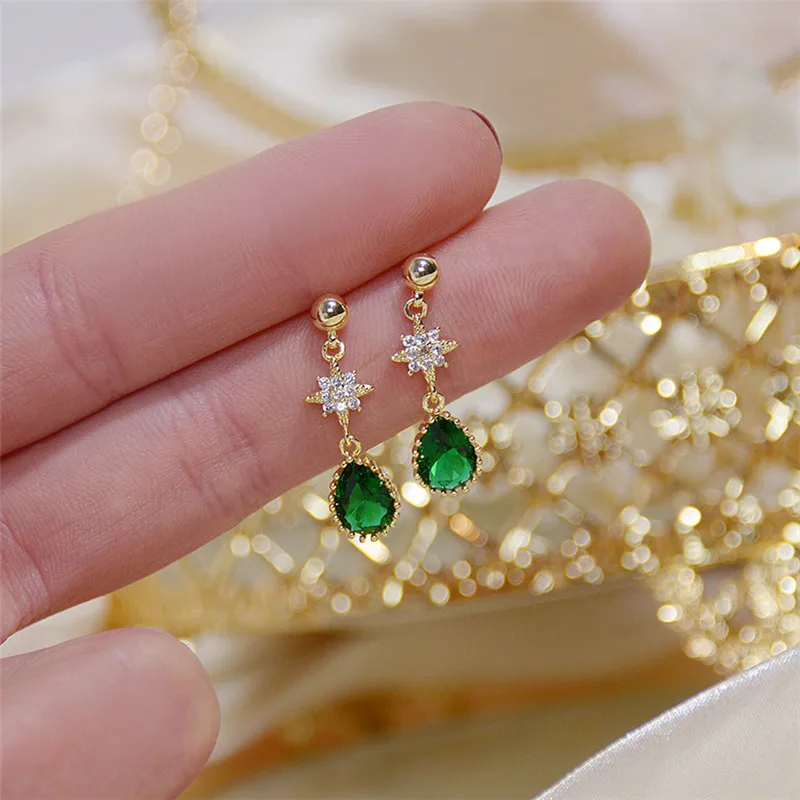 14K Real Gold Green Water Droplets Exquisite Stud Earrings for Women Cubic Zircon ZC Elegant Earrings
14K Real Gold Green Water Droplets Exquisite Stud Earrings for Women Cubic Zircon ZC Elegant Earrings