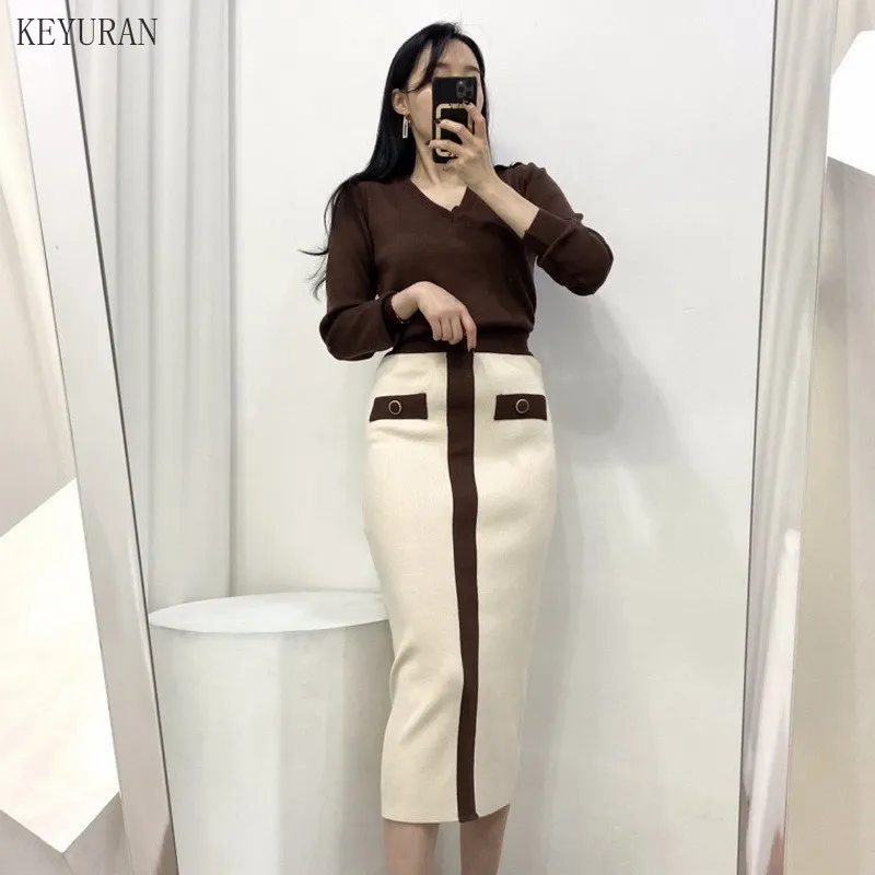 2021 Autumn Korean Knitted Elegant Two Piece Sets Women V-neck Sweater + Color-blocked Long Skirt Ladies Fashion Suits Outfits
2021 Autumn Korean Knitted Elegant Two Piece Sets Women V-neck Sweater + Color-blocked Long Skirt Ladies Fashion Suits Outfits