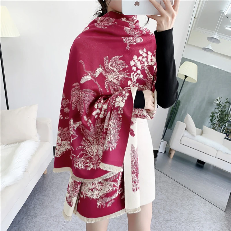 Luxury Flower design Scarf Women Cashmere Winter Scarves Ladies Warm Blanket Warps Girl's Foulard Ivory oversize Shawls 
Luxury Flower design Scarf Women Cashmere Winter Scarves Ladies Warm Blanket Warps Girl's Foulard Ivory oversize Shawls