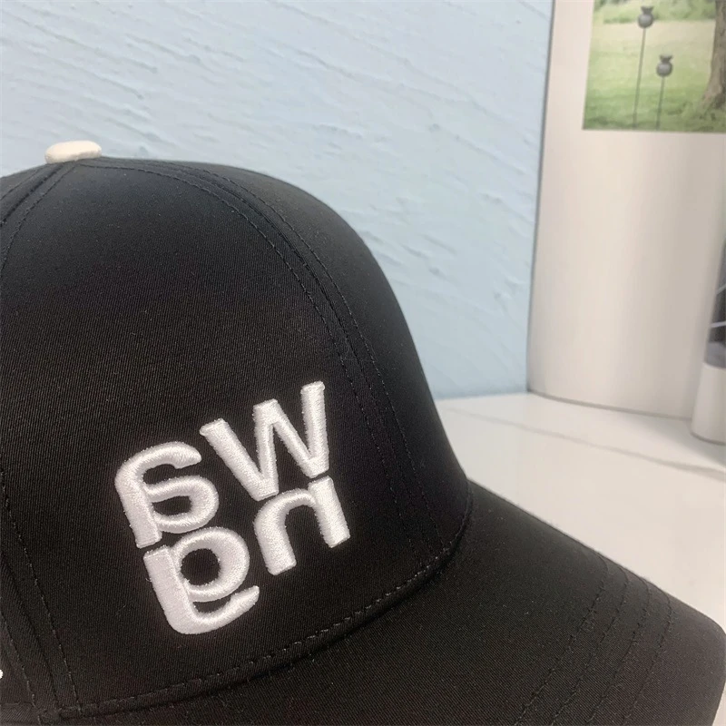 2021 New Style Spring Summer Brand Luxury Design Casual Classic Letter Embroidery Design Sunscreen Versatile Peaked Cap A2
2021 New Style Spring Summer Brand Luxury Design Casual Classic Letter Embroidery Design Sunscreen Versatile Peaked Cap A2