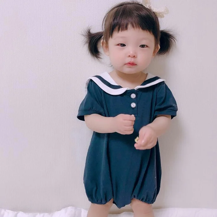 Summer Baby Boys Girls Fashion Turn-down Collar Cute Bodysuits Cute Kids Cotton Korean Style Short Sleeve Jumpsuit
Summer Baby Boys Girls Fashion Turn-down Collar Cute Bodysuits Cute Kids Cotton Korean Style Short Sleeve Jumpsuit