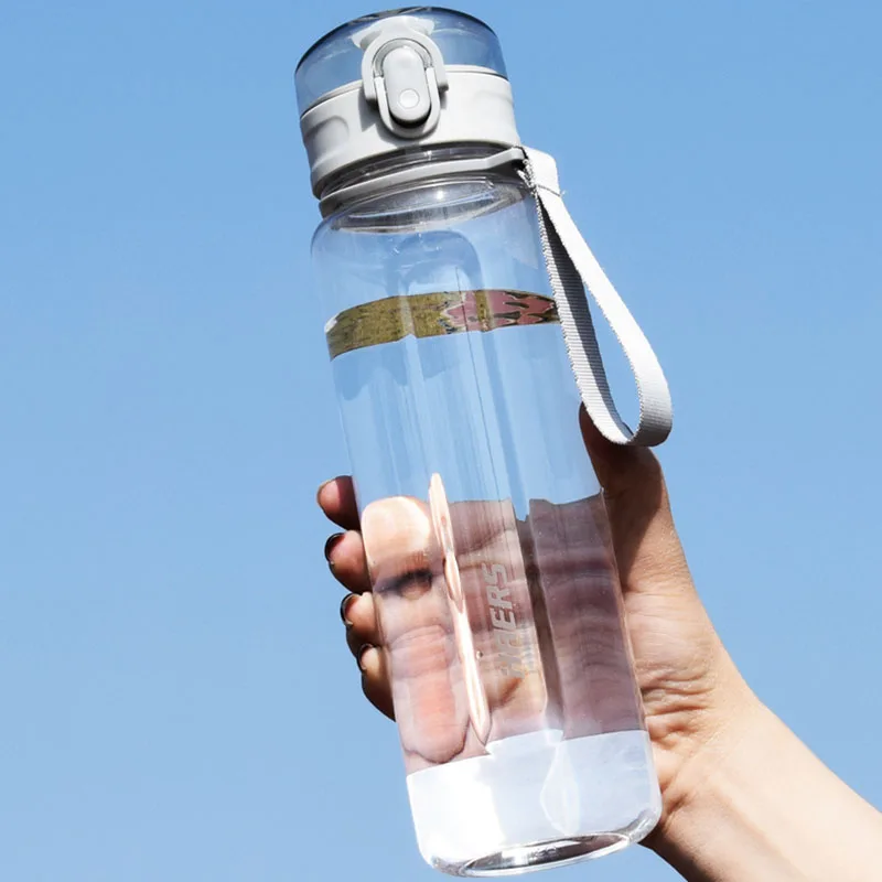 High Quality Water Bottle Tritan Material Cup With Filter BPA Free Portable Plastic Health Bottle Student Milk Juice Cup 650ml 
High Quality Water Bottle Tritan Material Cup With Filter BPA Free Portable Plastic Health Bottle Student Milk Juice Cup 650ml