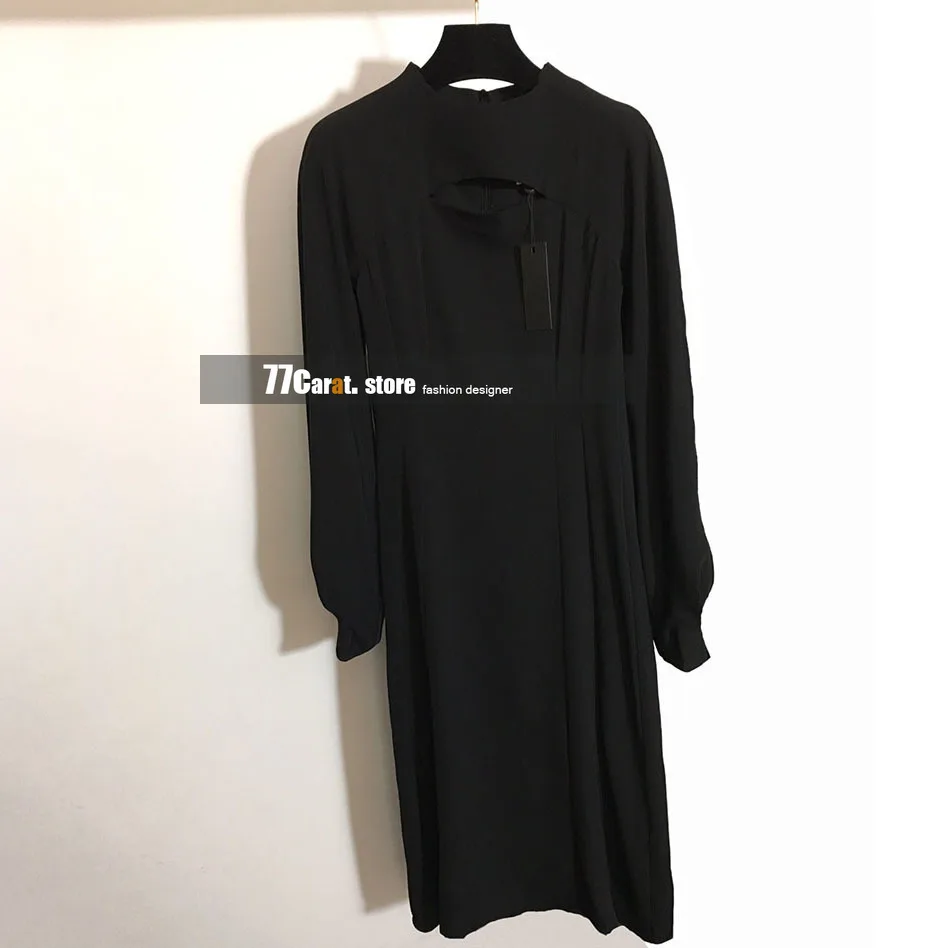 2021 luxury designer spring fashion women bodycon dress lantern long sleeve hollow out sexy side slit classic black midi dresses
2021 luxury designer spring fashion women bodycon dress lantern long sleeve hollow out sexy side slit classic black midi dresses