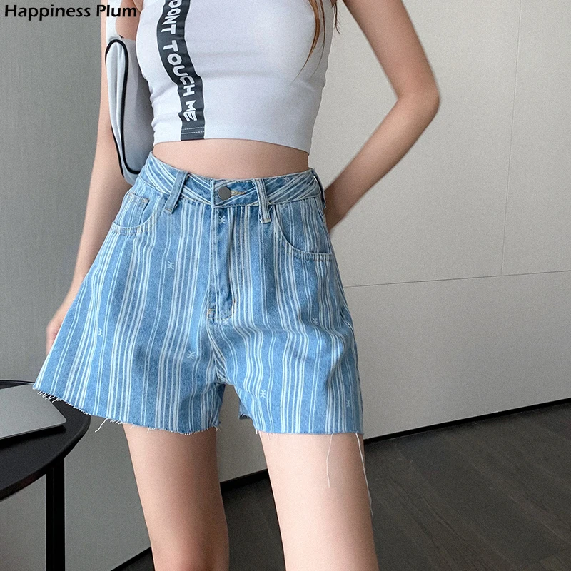 High Waist Jeans Women Denim Shorts For Ladies Summer Instagram Stripe Style Streetwear New Hot Sell Wide Leg Short Pants 
High Waist Jeans Women Denim Shorts For Ladies Summer Instagram Stripe Style Streetwear New Hot Sell Wide Leg Short Pants