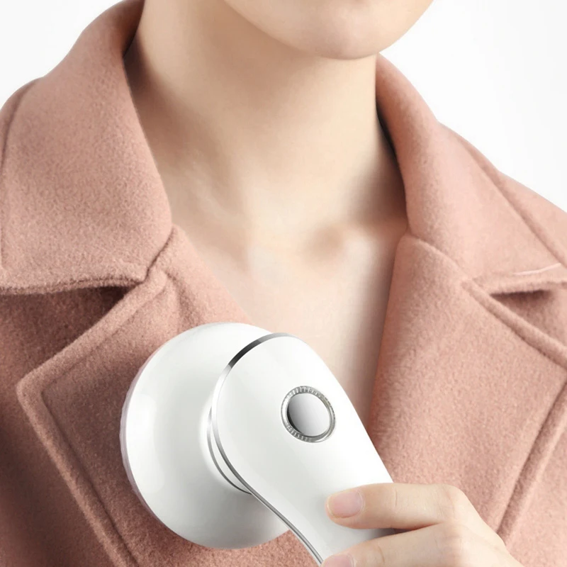 Mini Electric Lint Remover Pellet Cut Machine Epilator Portable Fabric Shaver Shaver Clothes Fluff Hair Ball Trimmer
Mini Electric Lint Remover Pellet Cut Machine Epilator Portable Fabric Shaver Shaver Clothes Fluff Hair Ball Trimmer