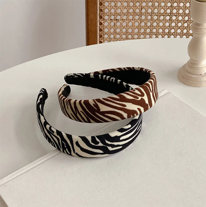 Elegant Leopard Headbands for Women Retro Turban French Hairbands Wide Head Bands Lady Head Hoop Fashion Tiara Hair Accessories
Elegant Leopard Headbands for Women Retro Turban French Hairbands Wide Head Bands Lady Head Hoop Fashion Tiara Hair Accessories