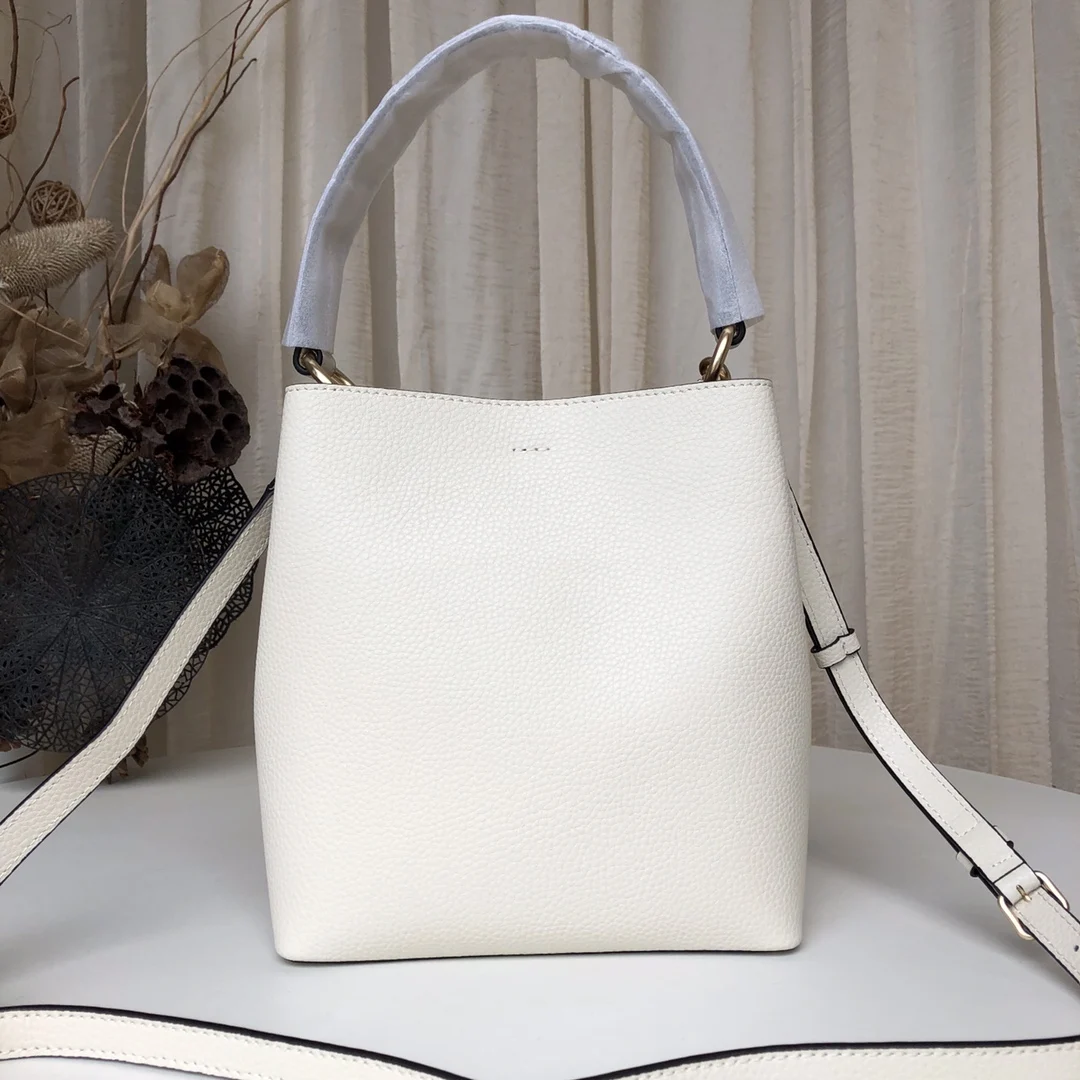 New fashion trend ladies messenger bag retro classic solid color shoulder bag ladies fashion handbag
New fashion trend ladies messenger bag retro classic solid color shoulder bag ladies fashion handbag