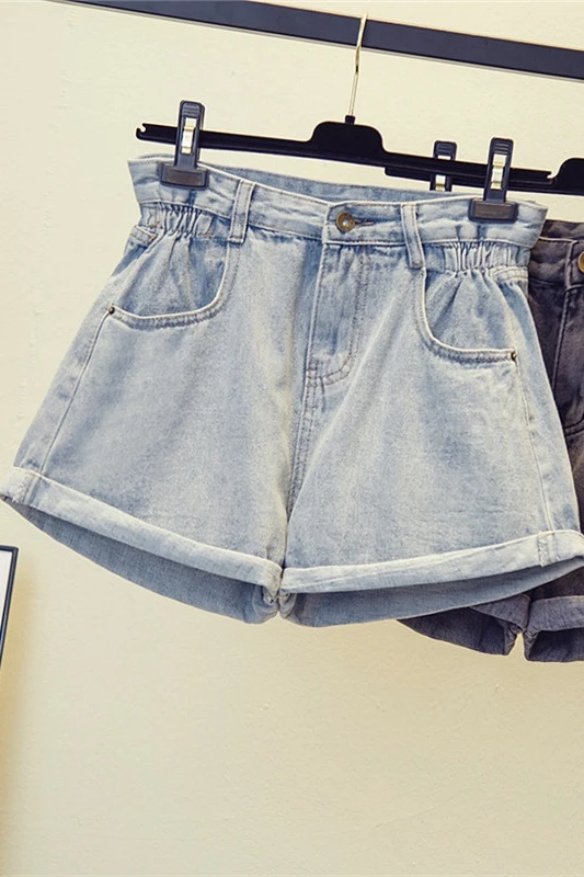 Houthion New Denim Shorts Casual Fashion Loose Plus Size Solid Pocket Buttons High Waist Elastic Women's Clothing Summer
Houthion New Denim Shorts Casual Fashion Loose Plus Size Solid Pocket Buttons High Waist Elastic Women's Clothing Summer