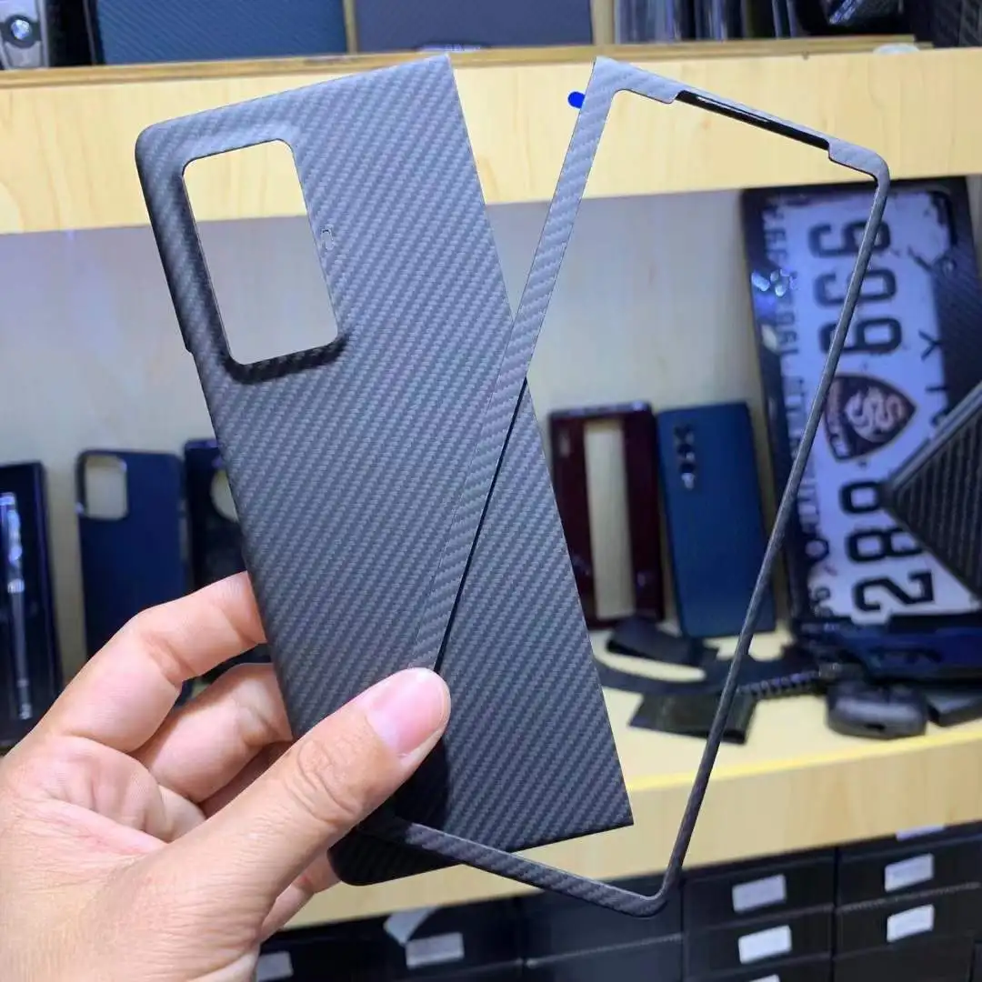 Чехол из настоящего углеродного волокна для телефона Samsung Galaxy Z Fold 2, чехол из арамидного волокна, ультратонкий противоударный чехол для z fold2
Чехол из настоящего углеродного волокна для телефона Samsung Galaxy Z Fold 2, чехол из арамидного волокна, ультратонкий противоударный чехол для z fold2