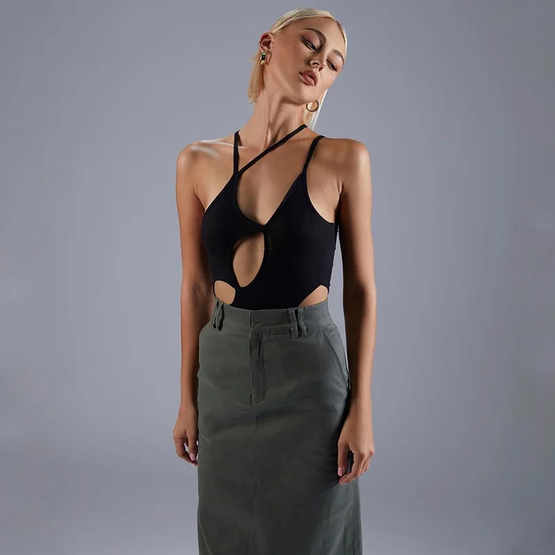 Sexy Streetwear Club Vintage Casual Spaghetti Strap Camisole 2021 Summer Female Top Asymmetrical Hole Women Crop Top 
Sexy Streetwear Club Vintage Casual Spaghetti Strap Camisole 2021 Summer Female Top Asymmetrical Hole Women Crop Top