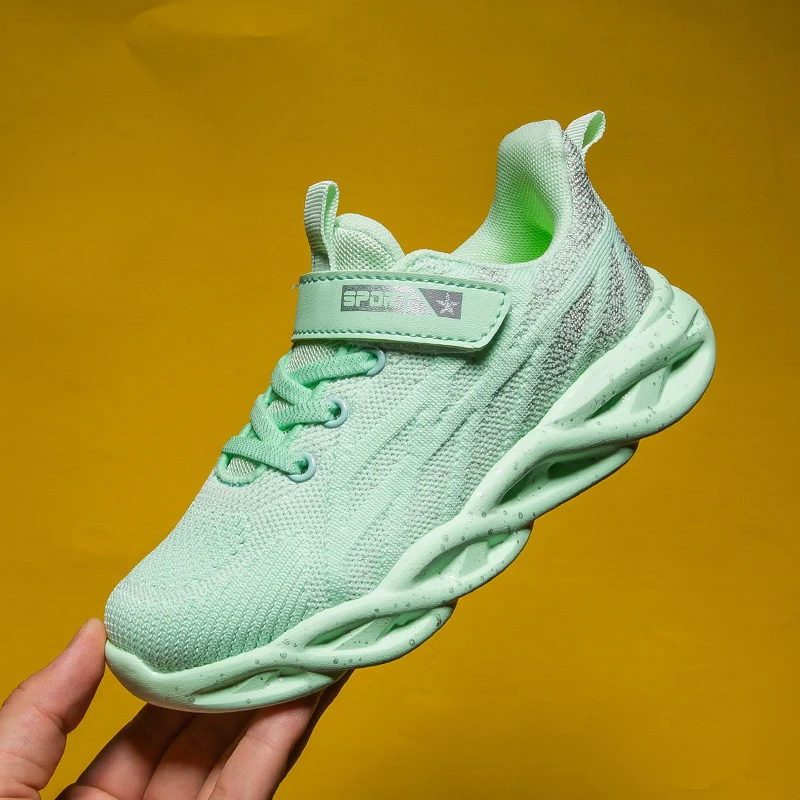 2021 new children's flying woven boys mesh casual shoes fashion wear-resistant casual shoes
2021 new children's flying woven boys mesh casual shoes fashion wear-resistant casual shoes
