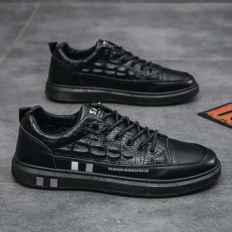 Men Leather Shoes Flat Bottom Lowtop Casual Shoes Solid Color Round Sports Shoes Solid Color Fashion Lowtop Wearresistant
Men Leather Shoes Flat Bottom Lowtop Casual Shoes Solid Color Round Sports Shoes Solid Color Fashion Lowtop Wearresistant