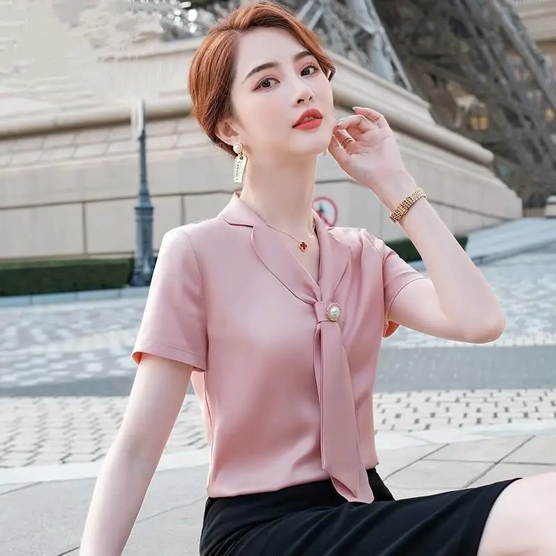 Pink Short Sleeve Chiffon Shirt Women's 2021 Summer Wear New High-end Foreign Fashion Professional White Top F031
Pink Short Sleeve Chiffon Shirt Women's 2021 Summer Wear New High-end Foreign Fashion Professional White Top F031