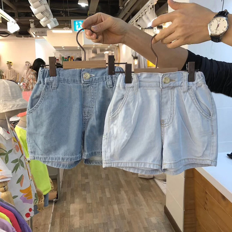Boys and Girls Denim Shorts 2021 New Summer Children's Clothing Kids Fashion Solid Color Casual Jeans Shorts 
Boys and Girls Denim Shorts 2021 New Summer Children's Clothing Kids Fashion Solid Color Casual Jeans Shorts