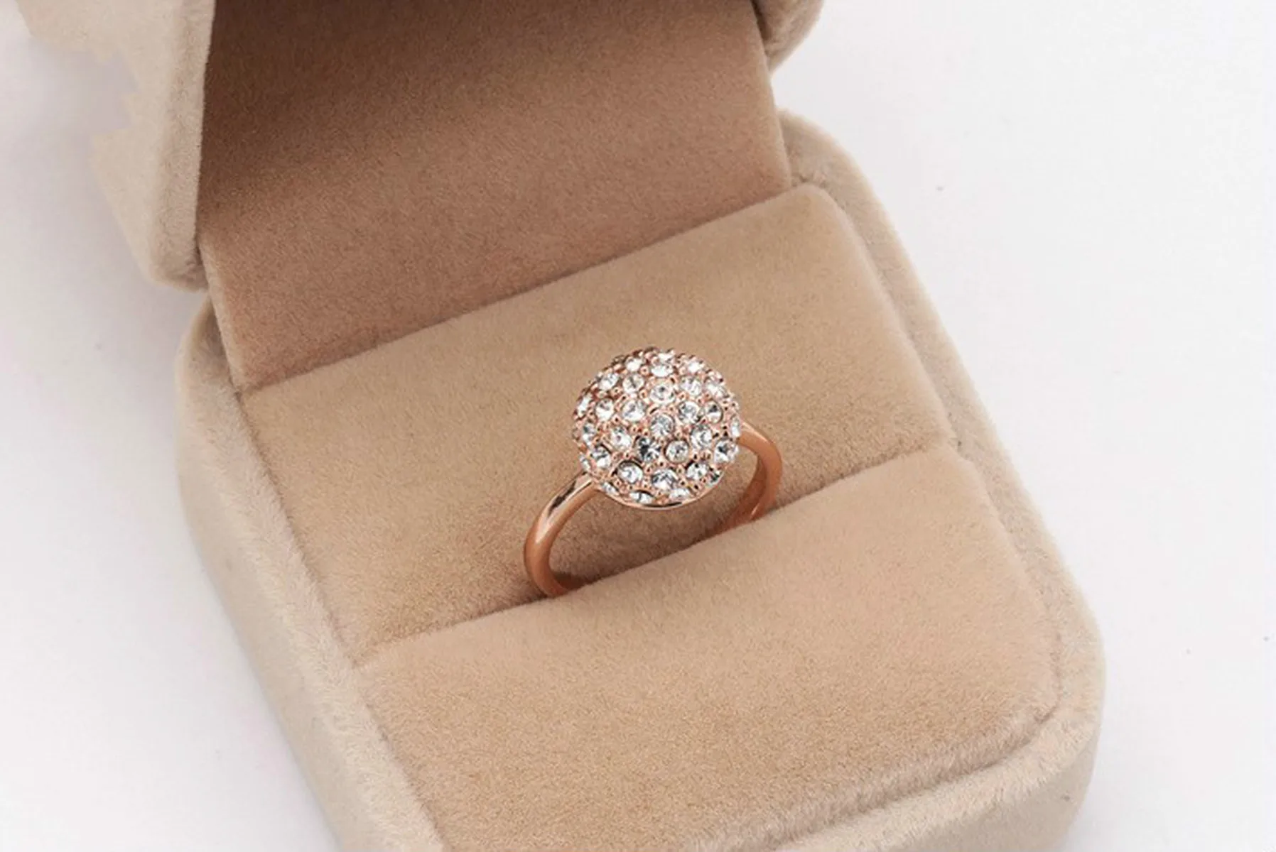ERIN Transparent ball rose gold ring jewelry, popular r090 pure SWA crystal fashion ring
ERIN Transparent ball rose gold ring jewelry, popular r090 pure SWA crystal fashion ring