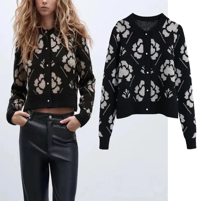 WSL TRAF ZA Autumn Winter Knitted Jacquard Cardigan Sweater Coat Woman V-neck Long Sleeve Casual Sweater Vintage Loose Sweater
WSL TRAF ZA Autumn Winter Knitted Jacquard Cardigan Sweater Coat Woman V-neck Long Sleeve Casual Sweater Vintage Loose Sweater