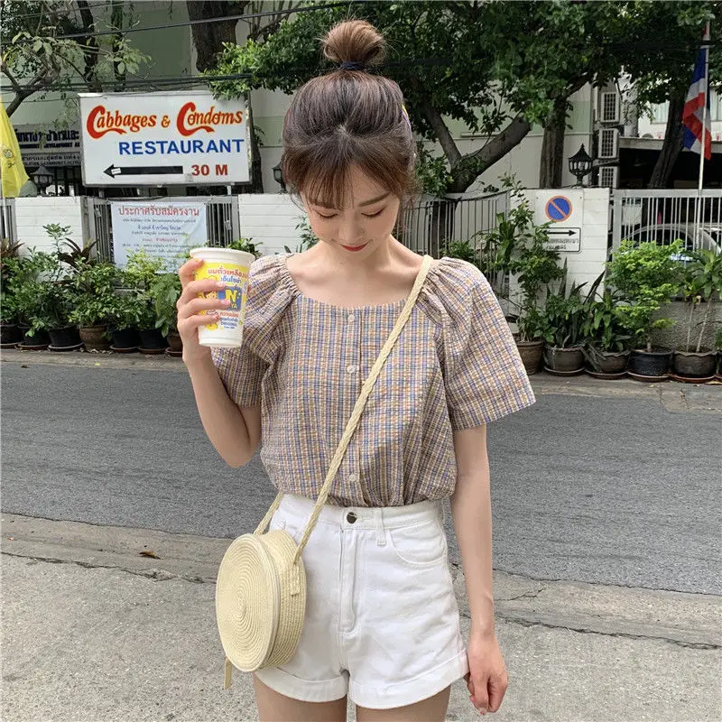 Short Sleeve Plaid Shirt women's summer wear Korean version loose and versatile square collar small fresh foreign style bottom
Short Sleeve Plaid Shirt women's summer wear Korean version loose and versatile square collar small fresh foreign style bottom
