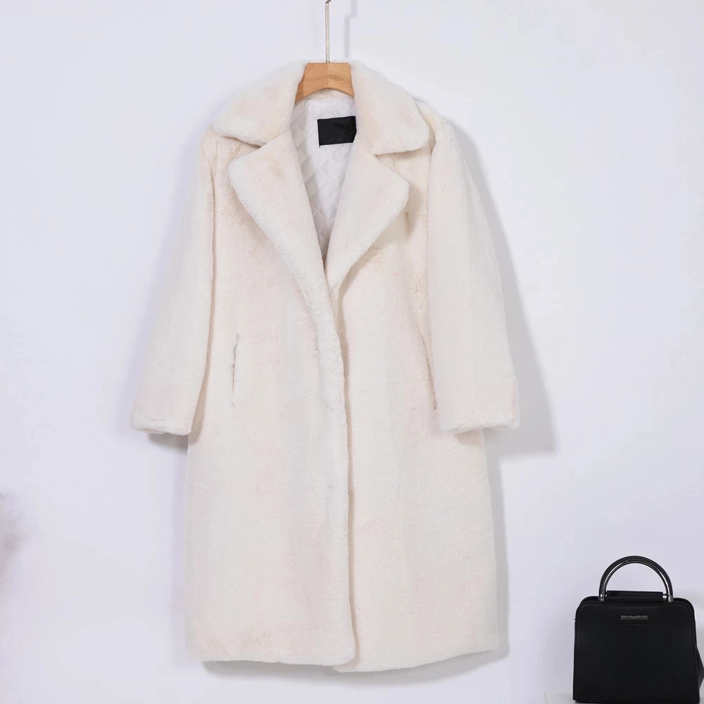 2021 New Women Winter Warm Faux Fur Coat Thick Women Long Coat Turn Down Collar Women Warm Coat With Belt Casaco Feminino
2021 New Women Winter Warm Faux Fur Coat Thick Women Long Coat Turn Down Collar Women Warm Coat With Belt Casaco Feminino