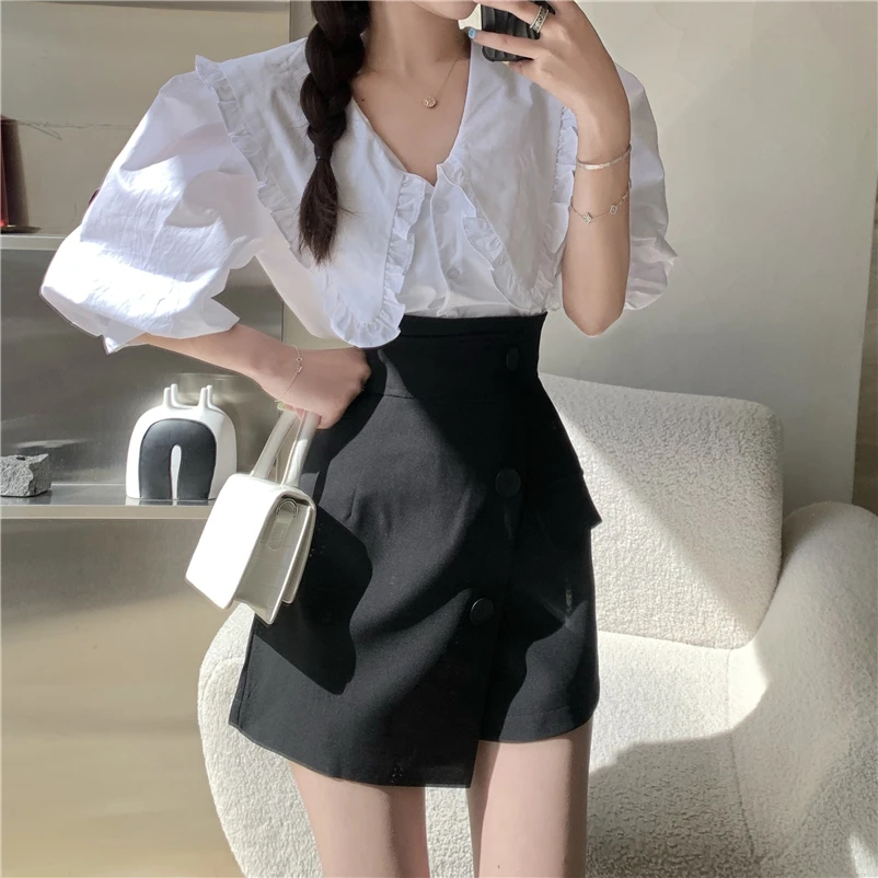 Hubble-bubble sleeve blouse female design feeling short-sleeved summer French tender sweet thin small white baby shirt
Hubble-bubble sleeve blouse female design feeling short-sleeved summer French tender sweet thin small white baby shirt