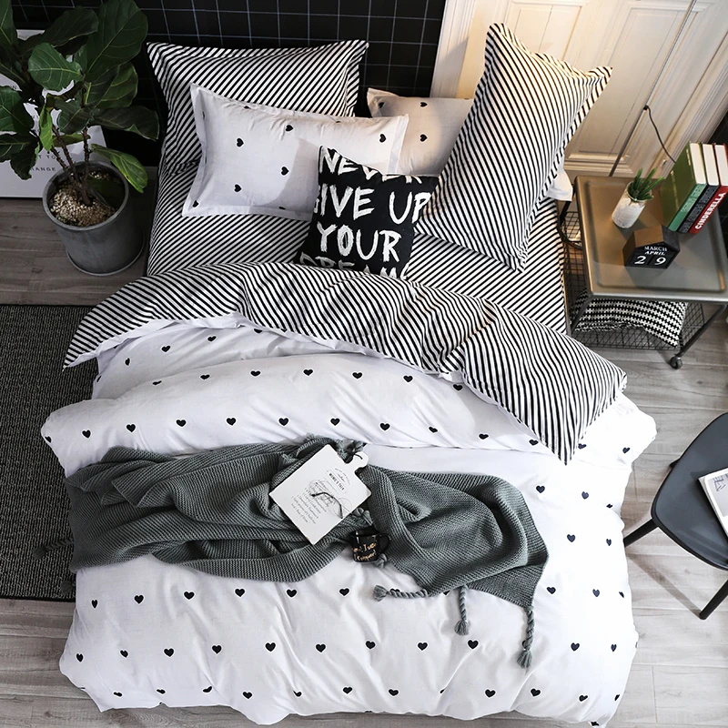 Fashion Simple Style Bedding Sets Color Bed Linen Color Check Stripe Duvet Cover With Flat Sheet Winter 3/4Pcs Spring Home De
Fashion Simple Style Bedding Sets Color Bed Linen Color Check Stripe Duvet Cover With Flat Sheet Winter 3/4Pcs Spring Home De
