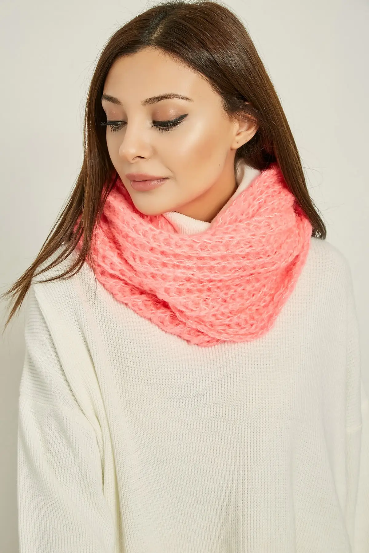 Women Neon Pink Knitwear Neck Collar Winter Hot Trend 2020 Soft Fashion Female Adult 19different Colors 
Women Neon Pink Knitwear Neck Collar Winter Hot Trend 2020 Soft Fashion Female Adult 19different Colors